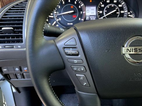 Used 2020 Nissan Armada Platinum w/ Captain's Chairs Package image 11