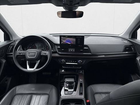 Used 2023 Audi Q5 2.0T Premium w/ Convenience Package image 21