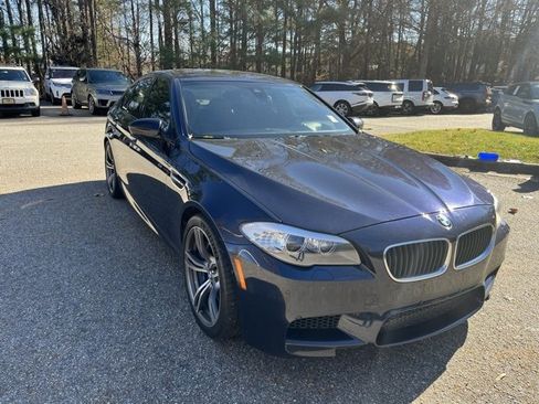 Used 2013 BMW M5 image 2
