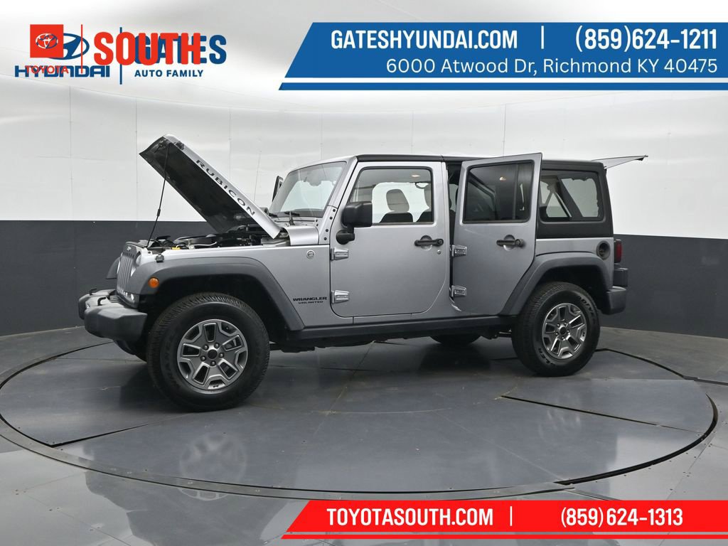 Used 2015 Jeep Wrangler Unlimited Rubicon w/ Max Tow Package AWD/4WD image 45