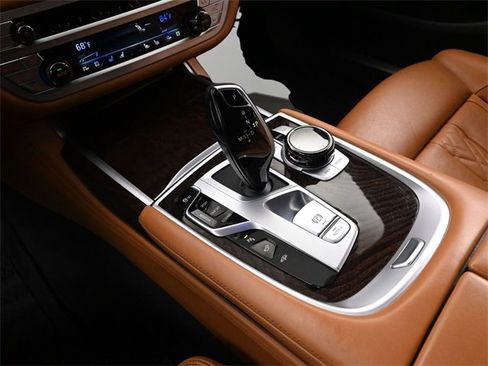 Used 2022 BMW 750i xDrive 750i xDrive w/ Executive Package image 44