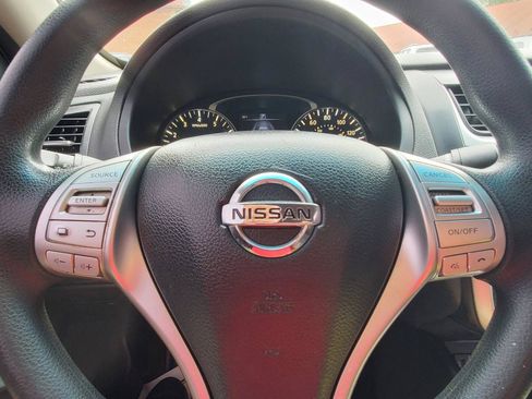 Used 2016 Nissan Altima 2.5 S w/ Power Driver Seat Package FWD image 13