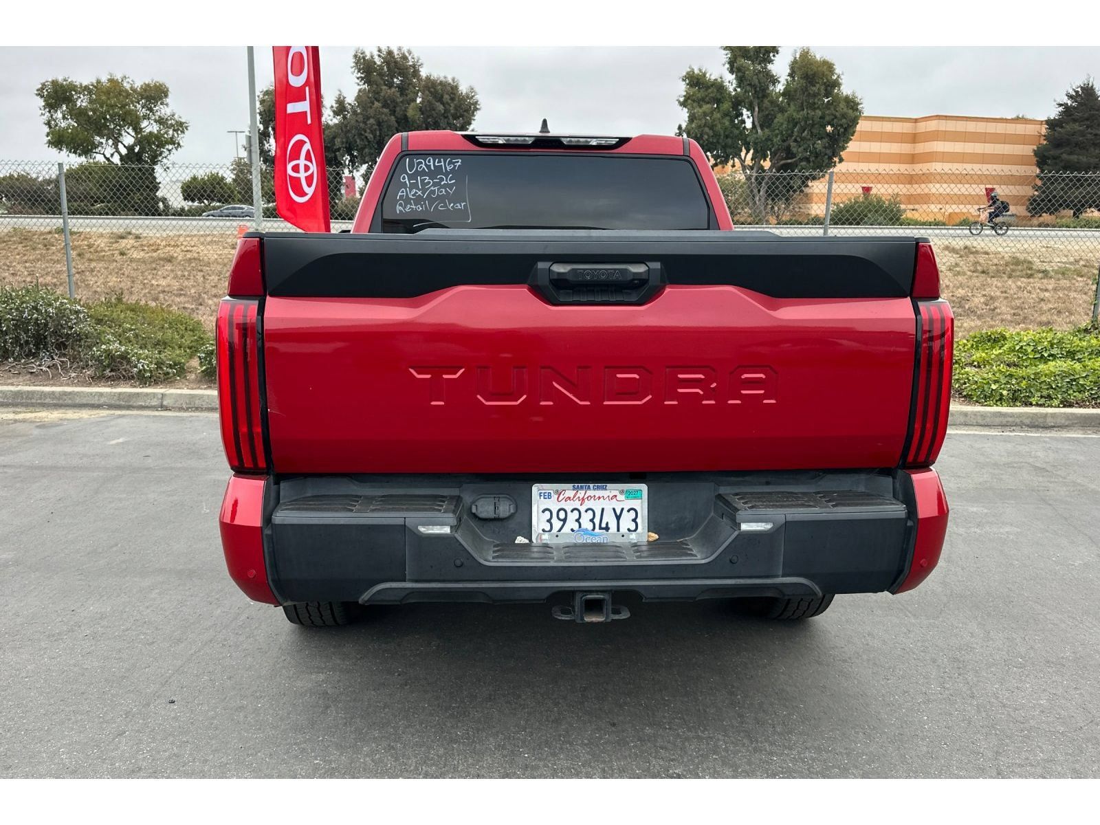 Used 2022 Toyota Tundra SR5 w/ SR5 Convenience Package AWD/4WD image 6