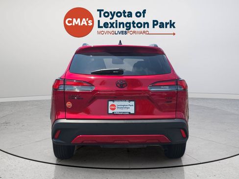 Used 2025 Toyota Corolla Cross XLE w/ Convenience Package AWD/4WD image 6