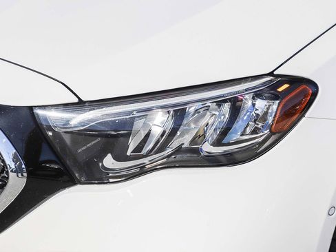 Certified 2025 Mercedes-Benz E 350 4MATIC Sedan image 4