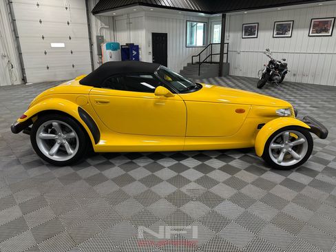 Used 1999 Plymouth Prowler RWD image 13