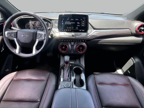 Used 2025 Chevrolet Blazer RS FWD image 16
