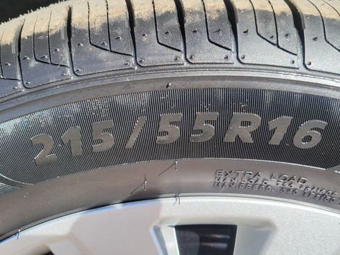 Used 2022 Ford Transit Connect XL image 15