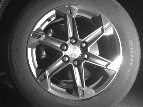 Used 2025 Chevrolet Blazer LT FWD image 12