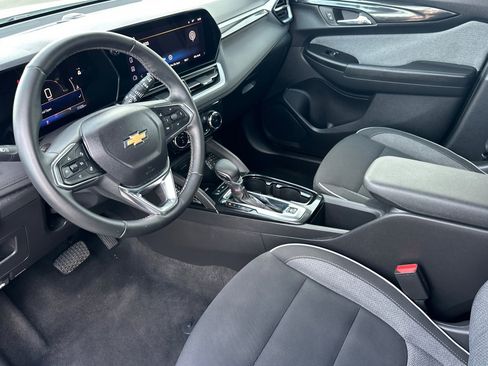 Used 2024 Chevrolet TrailBlazer LT w/ Convenience Package image 10