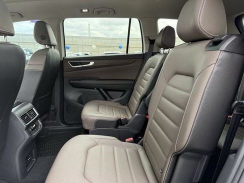 Used 2026 Volkswagen Atlas SEL AWD/4WD image 24