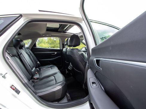 Used 2022 Hyundai Sonata SEL w/ Convenience Package image 23