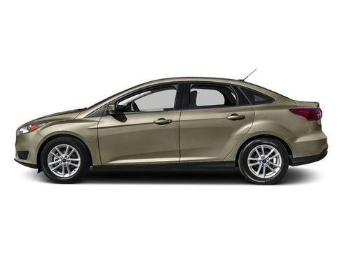 Used 2016 Ford Focus SE FWD image 3
