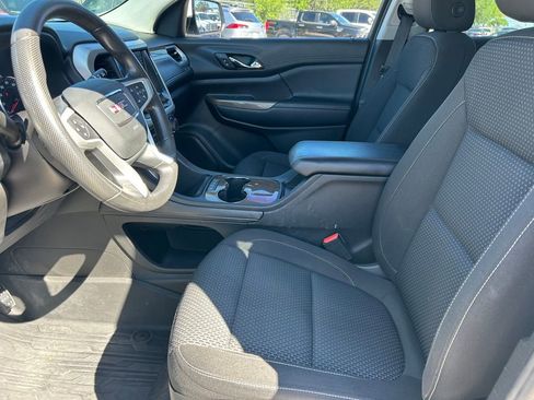 Used 2021 GMC Acadia SLE image 11