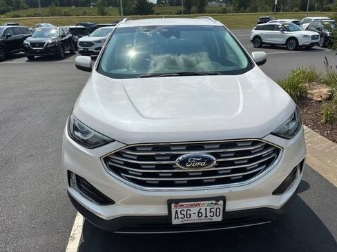 Used 2019 Ford Edge Titanium AWD/4WD image 5