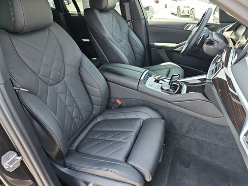 Used 2023 BMW X6 xDrive40i w/ Premium Package AWD/4WD image 10