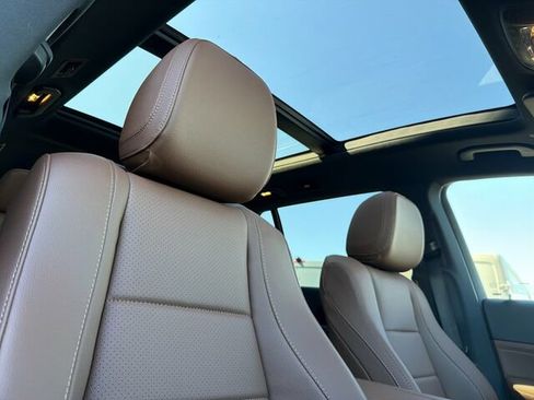 Certified 2025 Mercedes-Benz GLS 450 4MATIC image 20