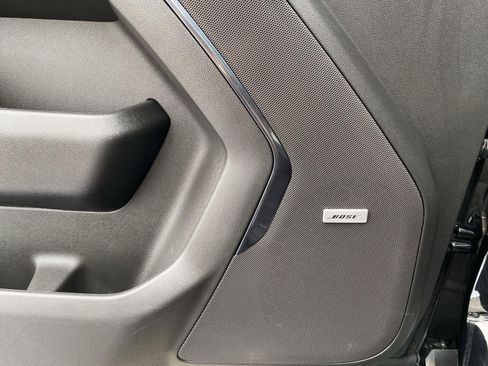 Certified 2025 GMC Yukon XL AT4 w/ AT4 Premium Plus Package AWD/4WD image 18