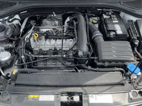 Used 2020 Volkswagen Jetta SE w/ SE Cold Weather Package FWD image 25