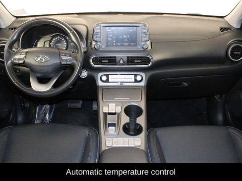 Used 2021 Hyundai Kona Limited w/ Cargo Package FWD image 7