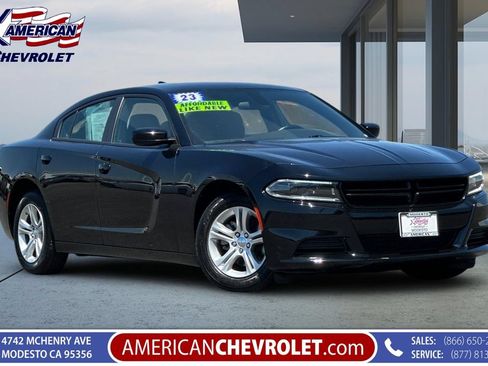 Used 2023 Dodge Charger SXT RWD image 1