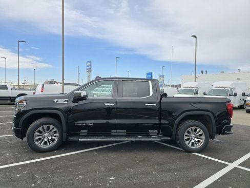 Used 2022 GMC Sierra 1500 Denali image 9
