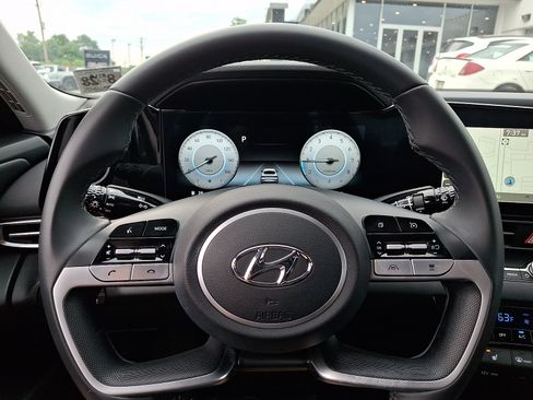 Certified 2023 Hyundai Elantra SEL w/ Convenience Package FWD image 20