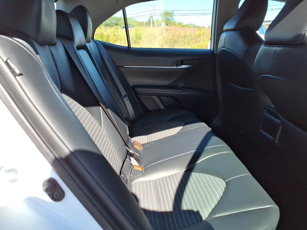 Used 2023 Toyota Camry SE FWD image 10