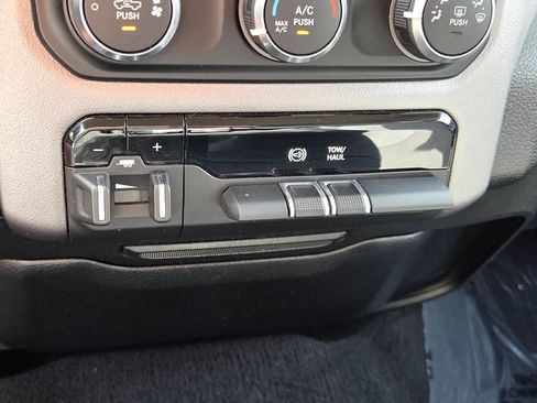 Used 2019 RAM 2500 Big Horn AWD/4WD image 27
