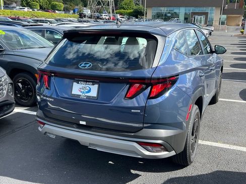 Used 2025 Hyundai Tucson SE AWD/4WD image 6