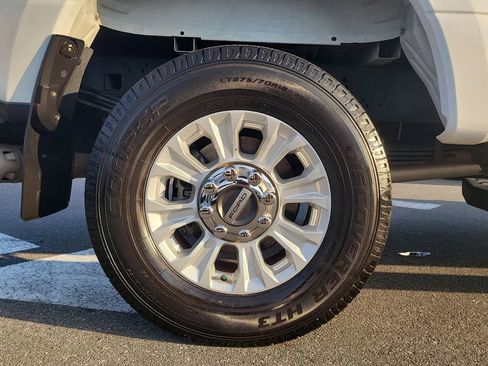 Used 2020 Ford F250 XL w/ STX Appearance Package image 5