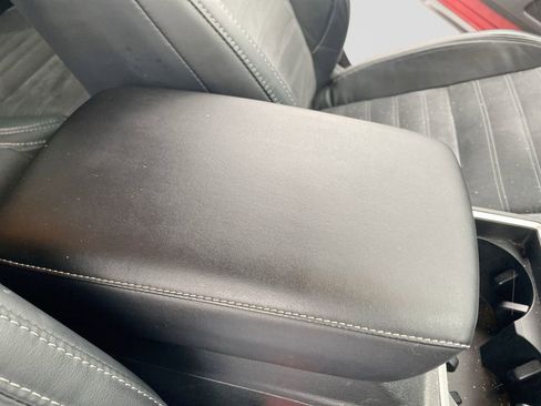 Used 2022 Mitsubishi Outlander SE image 33