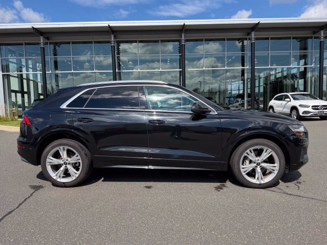 Used 2023 Audi Q8 Premium AWD/4WD image 8