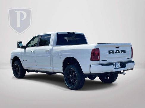 New 2026 RAM 2500 Laramie AWD/4WD image 5