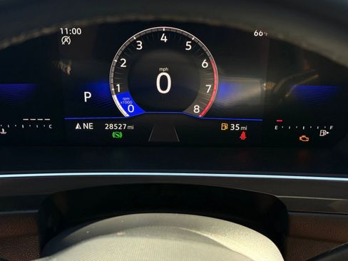 Used 2023 Volkswagen Tiguan SE image 18