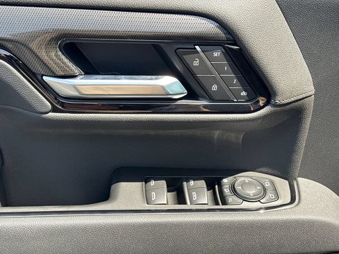 New 2026 GMC Sierra 2500 AT4 w/ AT4 Premium Plus Package AWD/4WD image 16