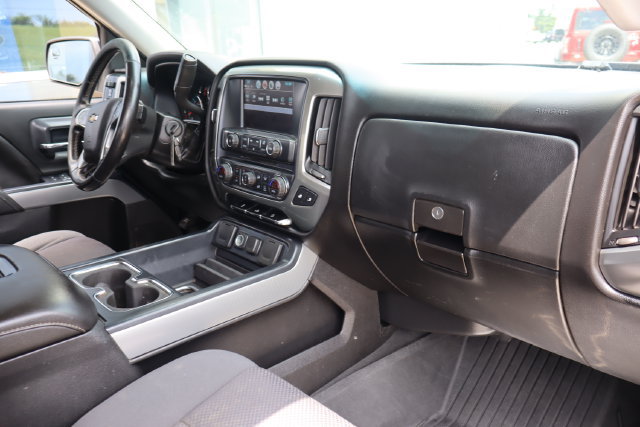 Used 2018 Chevrolet Silverado 1500 LT w/ All Star Edition AWD/4WD image 39