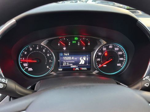 Used 2023 Chevrolet Equinox LT w/ LPO, Cargo Package FWD image 22
