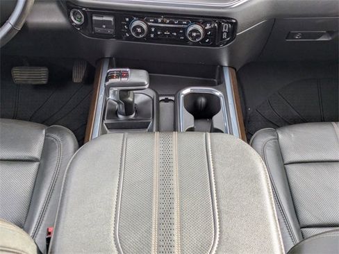 Used 2023 Chevrolet Silverado 1500 High Country w/ Technology Package image 19