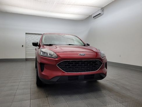 Used 2022 Ford Escape SE w/ SE Sport Appearance Package image 14