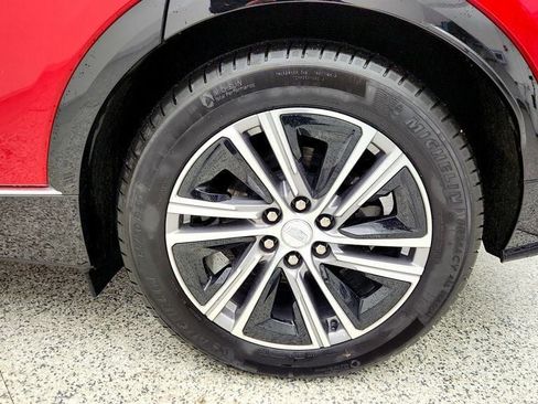 Used 2024 Cadillac Lyriq Luxury image 9