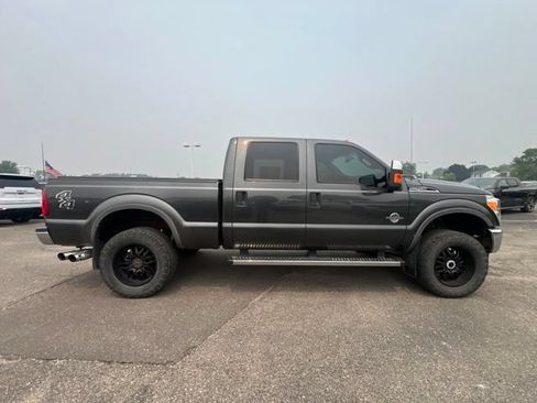 Used 2016 Ford F250 XLT w/ XLT Premium Package AWD/4WD image 4