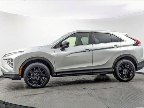 Used 2024 Mitsubishi Eclipse Cross LE AWD/4WD image 3