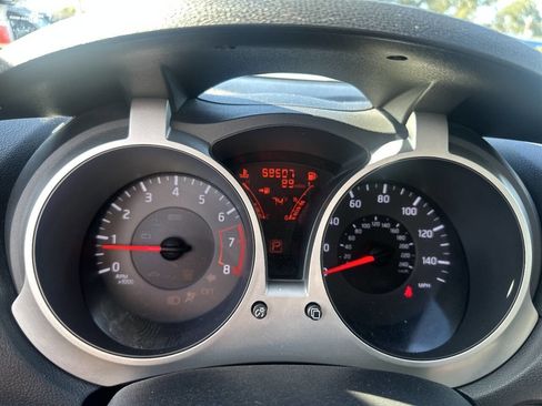 Used 2013 Nissan Juke S image 21