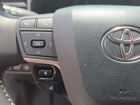 Used 2026 Toyota Camry SE FWD image 19