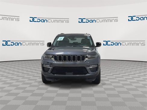 Used 2022 Jeep Grand Cherokee Limited image 4