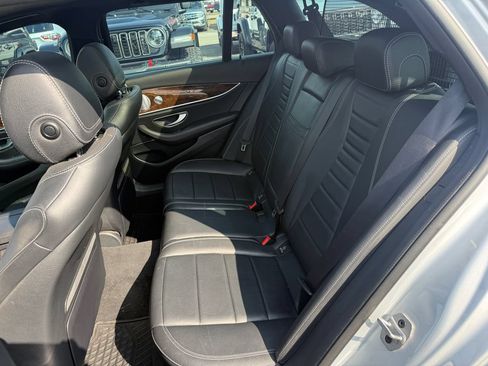 Used 2019 Mercedes-Benz E 450 4MATIC Wagon w/ Premium Package image 17