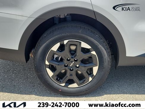 New 2026 Kia Sorento S w/ S Panoramic Sunroof Package AWD/4WD image 9