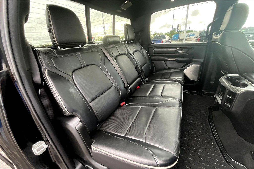 Used 2020 RAM 1500 Limited w/ Black Appearance Package AWD/4WD image 29