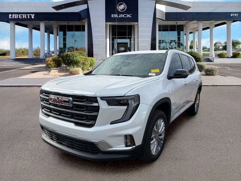 Used 2024 GMC Acadia Elevation w/ Luxury Package FWD image 5